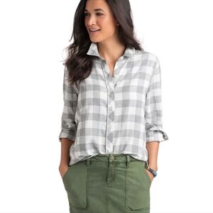 VINEYARD VINES women's gray Buffalo check button Down shirt size 10